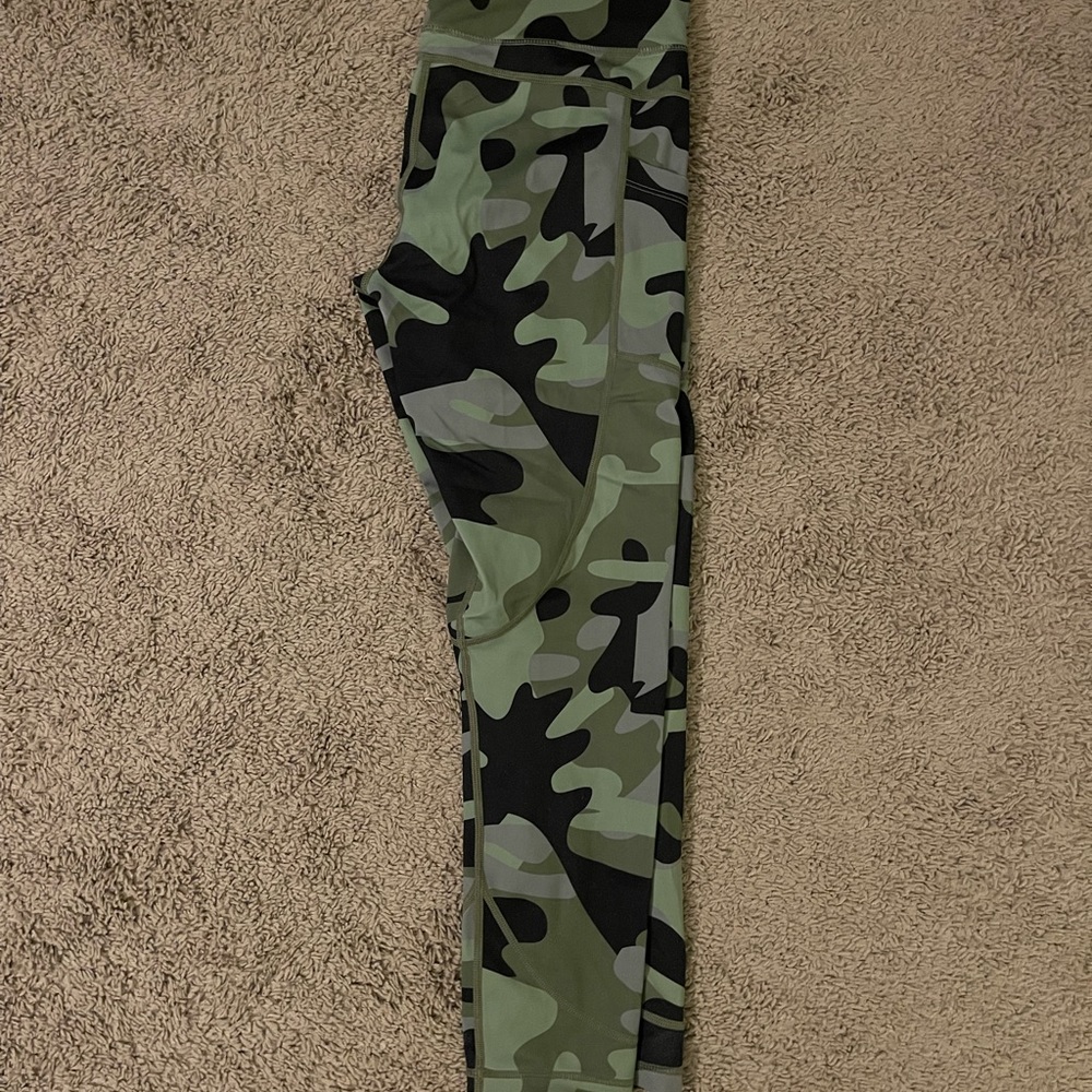 Zyia Light n Tight 7/8 Green Camo